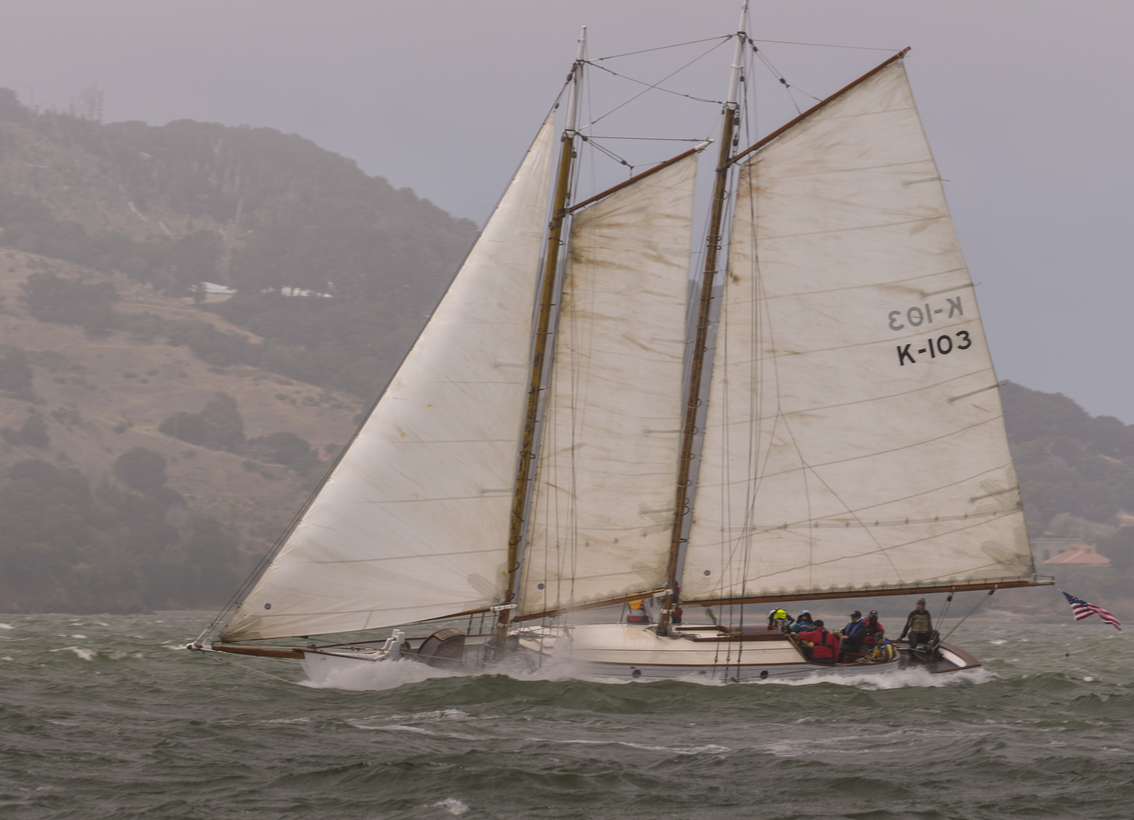 Yankee's hull below the waterline